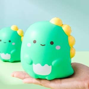 Сквиши играчка дино– мека детска играчка идеална за новогодишни подароци и празнични изненадувања